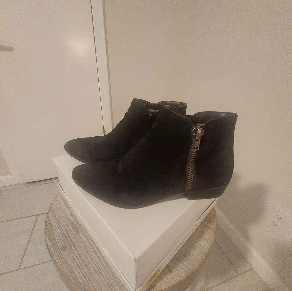 Booties - Picture 7 of 8